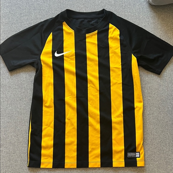 Nike Kids Black and Gold Striped Jersey - Picture 1 of 4